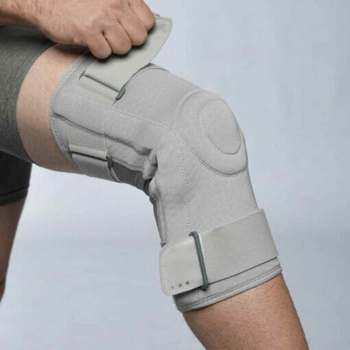 Knäband med hängslen | 40702