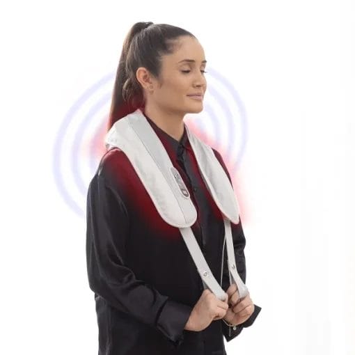 Elektrisk massageapparat med värme och slagteknik